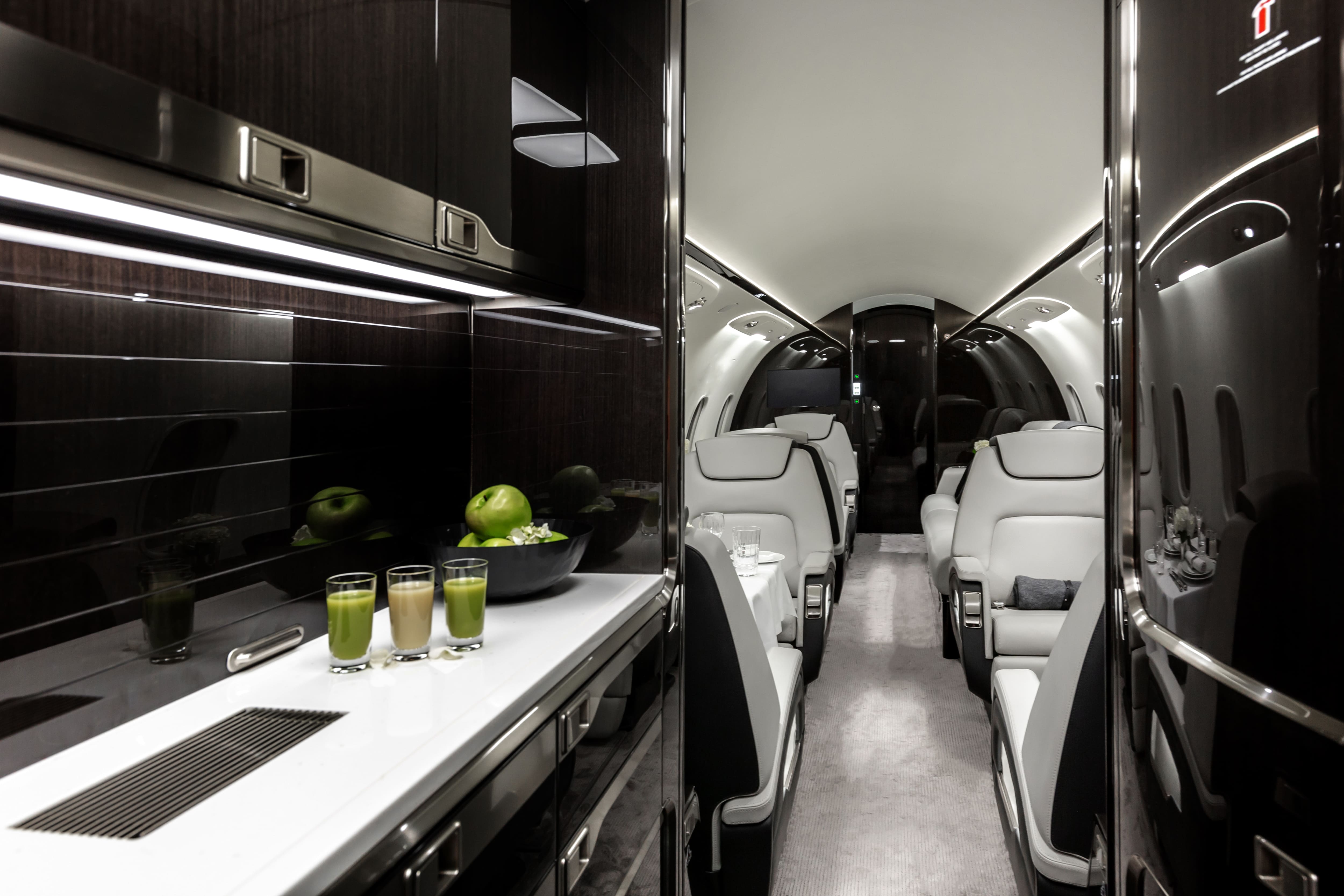 Bombardier Challenger 350 Private Jet Global Jet